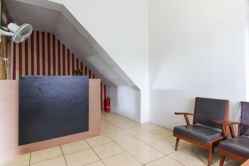 Reddoorz Near Rs Sarjito Yogyakarta Hotel Luaran gambar