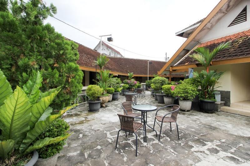 Reddoorz Near Rs Sarjito Yogyakarta Hotel Luaran gambar