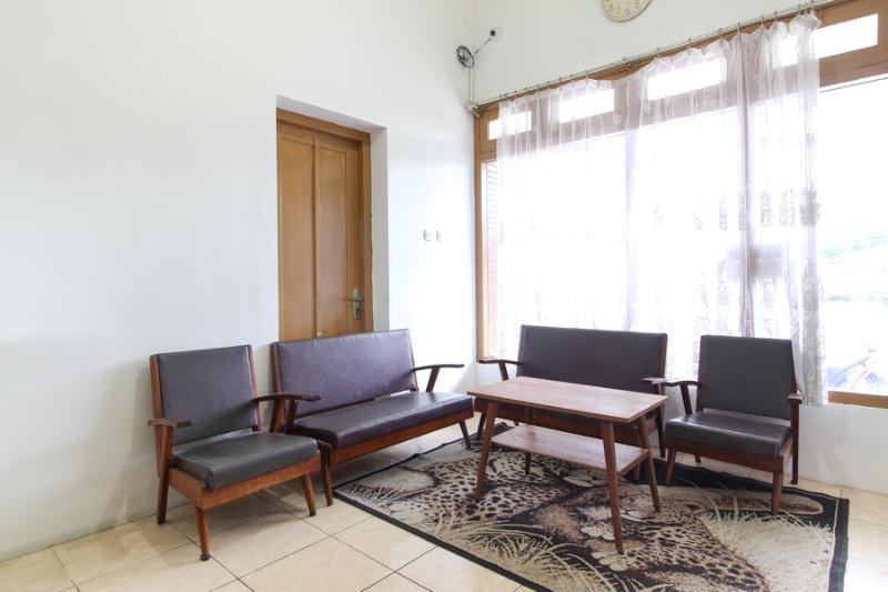 Reddoorz Near Rs Sarjito Yogyakarta Hotel Luaran gambar