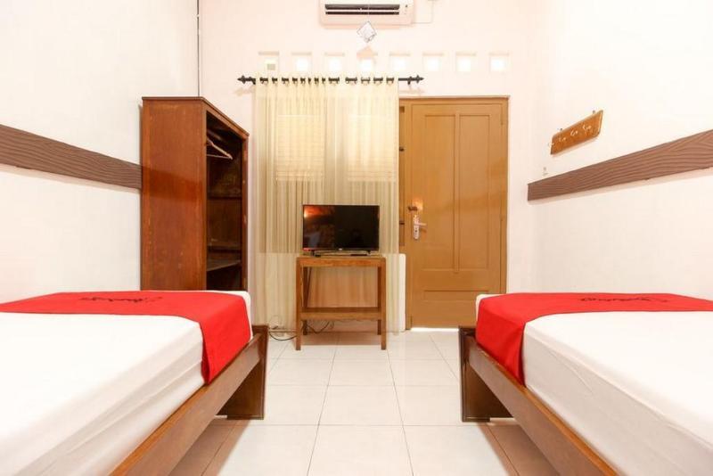 Reddoorz Near Rs Sarjito Yogyakarta Hotel Luaran gambar