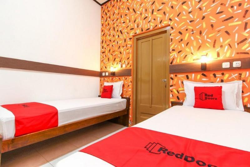 Reddoorz Near Rs Sarjito Yogyakarta Hotel Luaran gambar